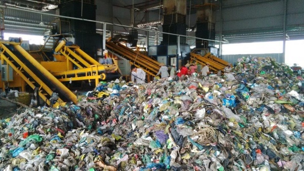 Nguyên lý hoạt động máy xử lý rác thải nhựa