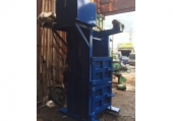 Cấu tạo máy ép kiện thủy lực ra sao?