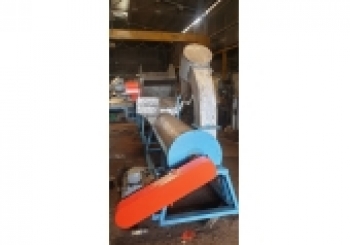 Máy xay ống nhựa PVC ống cứng và sự tái chế nguyên liệu