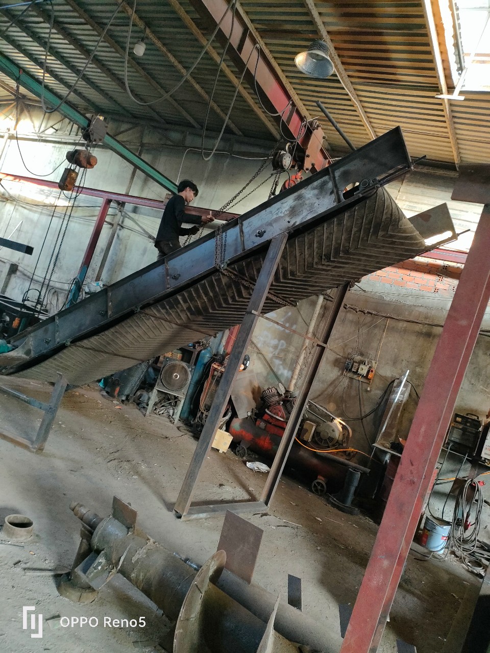 băng tải cấp liệu ve chai 