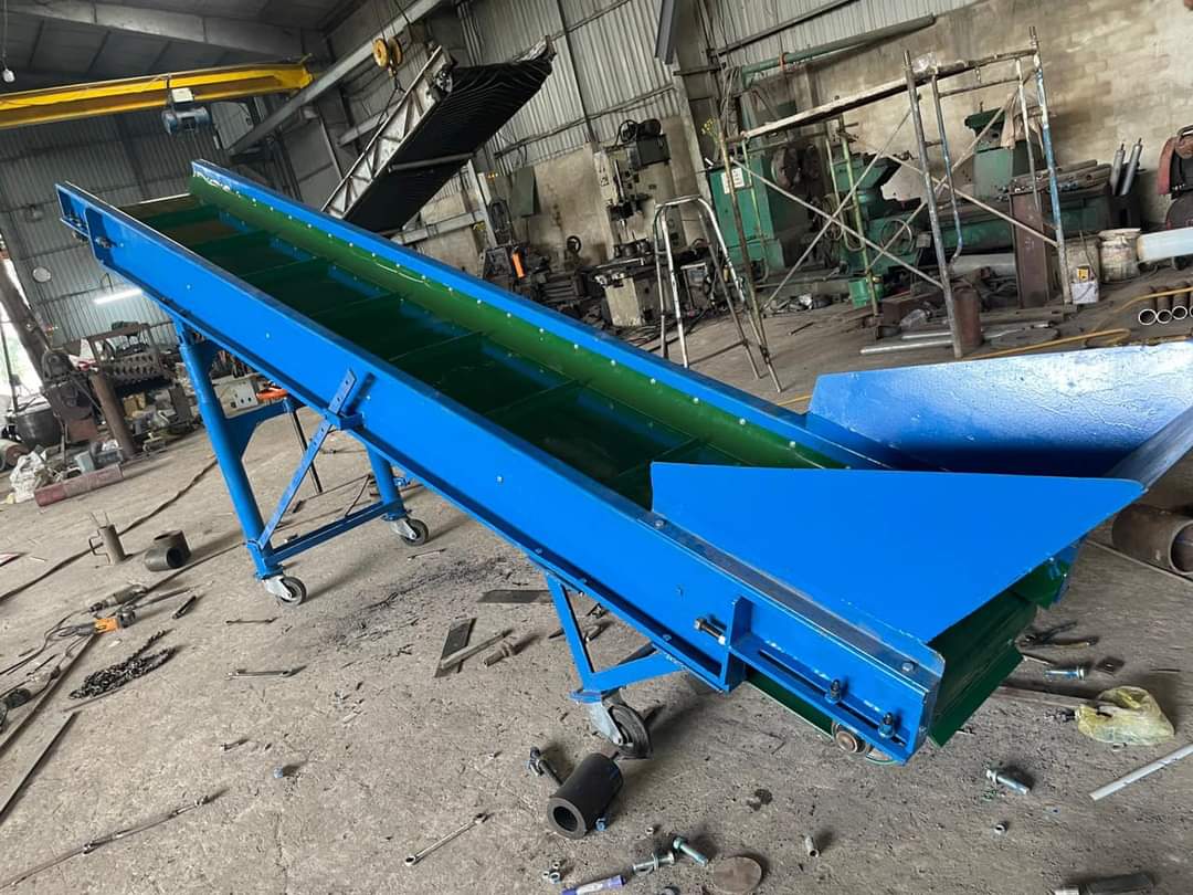 băng tải cấp liệu ngành nhựa
