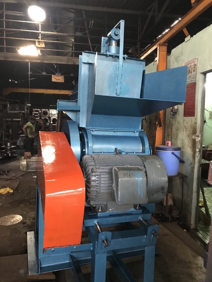 máy băm nhựa 8 tấc