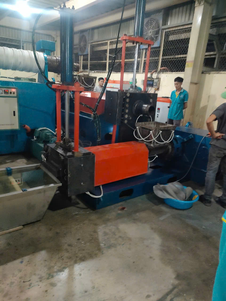 máy sản xuất hạt nhựa tái chế