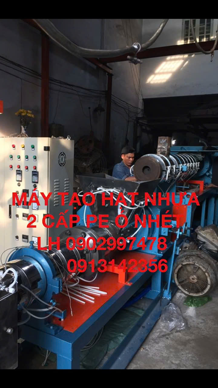 máy tạo hạt nhựa pet